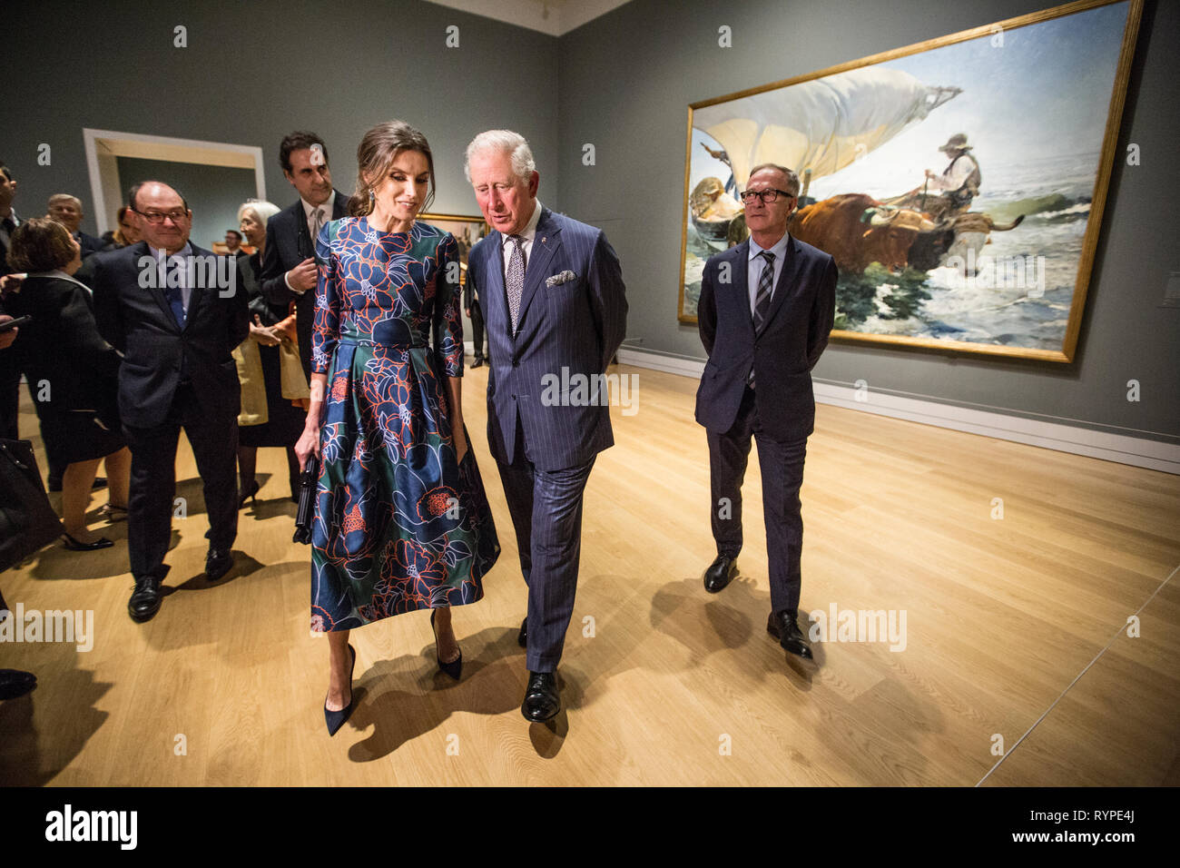 London, Großbritannien. 13. Mär 2019. Seine Königliche Hoheit der Prinz von Wales, mit Ihrer Majestät Königin Letizia von Spanien, nehmen an der Eröffnung der orolla: Spanischer Meister des Lichts" in der Nationalgalerie, Trafalgar Square, London, Vereinigtes Königreich Quelle: Jeff Gilbert/Alamy leben Nachrichten Stockfoto