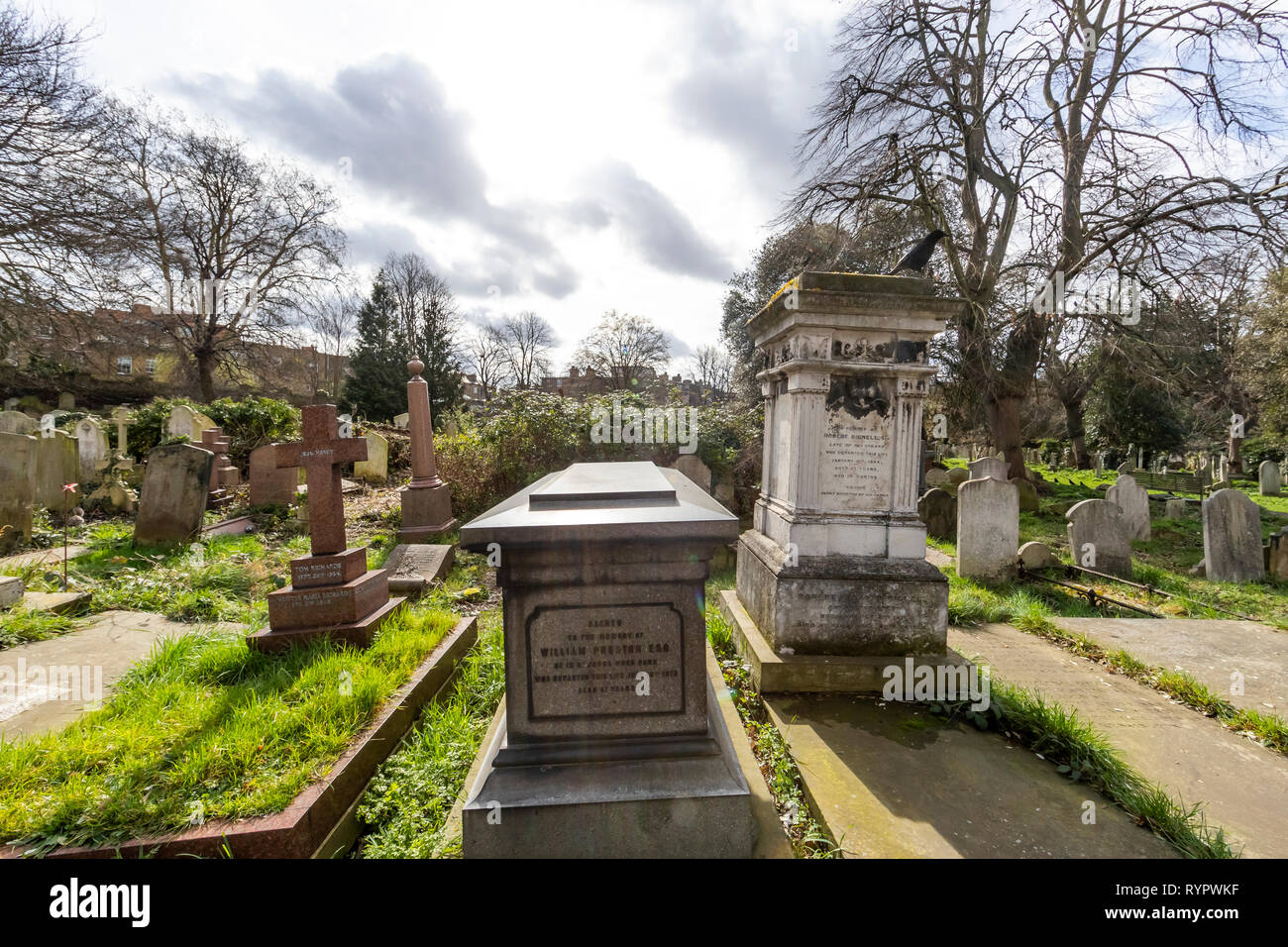 Brompton Friedhof. Im Jahre 1840 als kommerzielle Friedhof eröffnet wurde, gibt es nur sehr wenige Arme hier begraben. London. Großbritannien Stockfoto