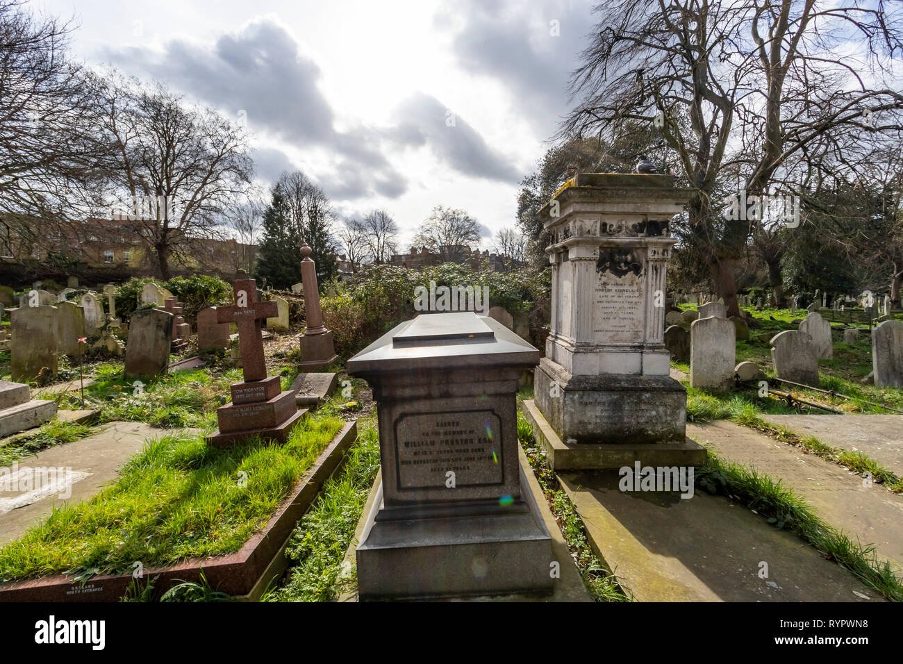 Brompton Friedhof. Im Jahre 1840 als kommerzielle Friedhof eröffnet wurde, gibt es nur sehr wenige Arme hier begraben. London. Großbritannien Stockfoto
