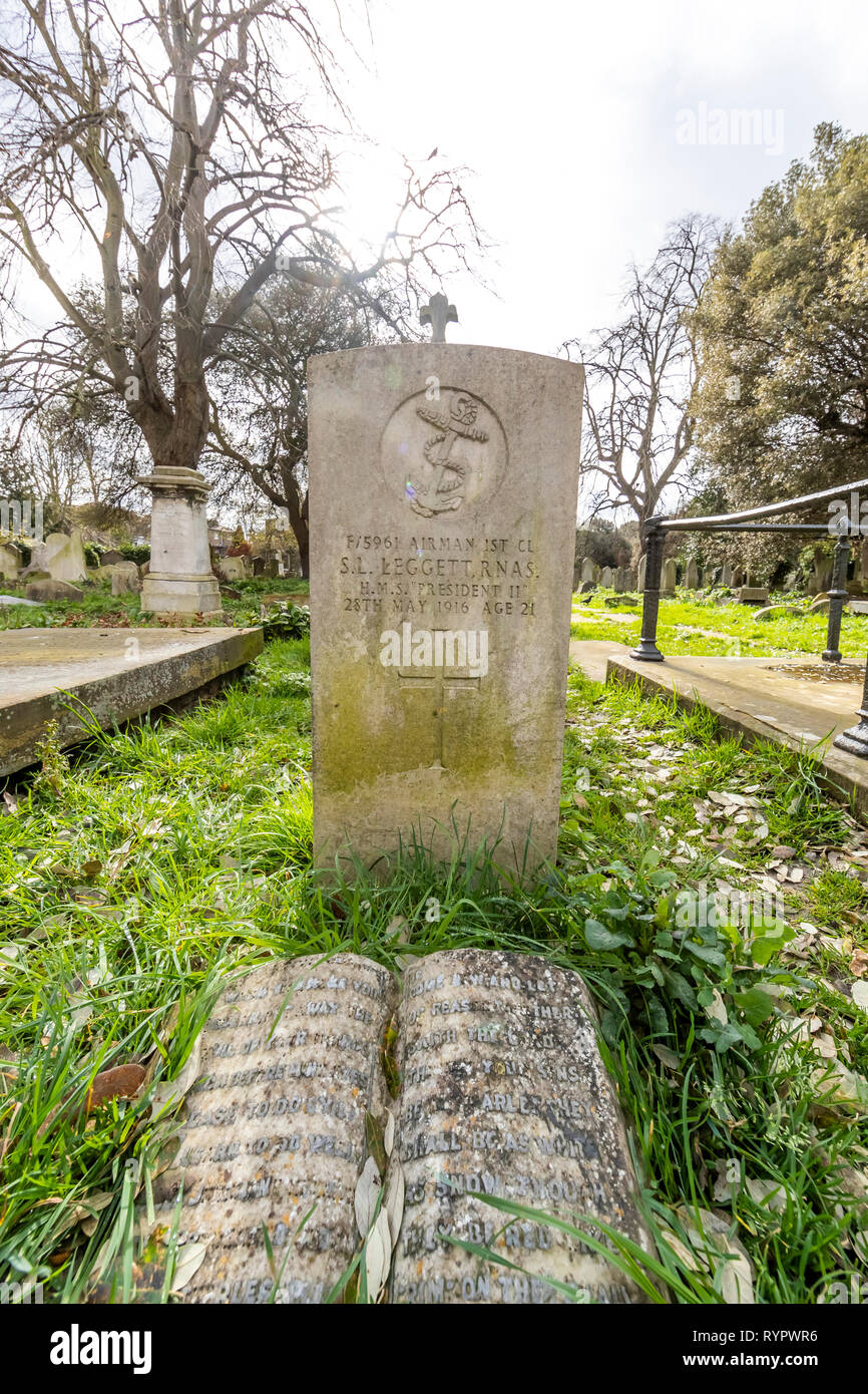 Brompton Friedhof. Im Jahre 1840 als kommerzielle Friedhof eröffnet wurde, gibt es nur sehr wenige Arme hier begraben. London. Großbritannien Stockfoto