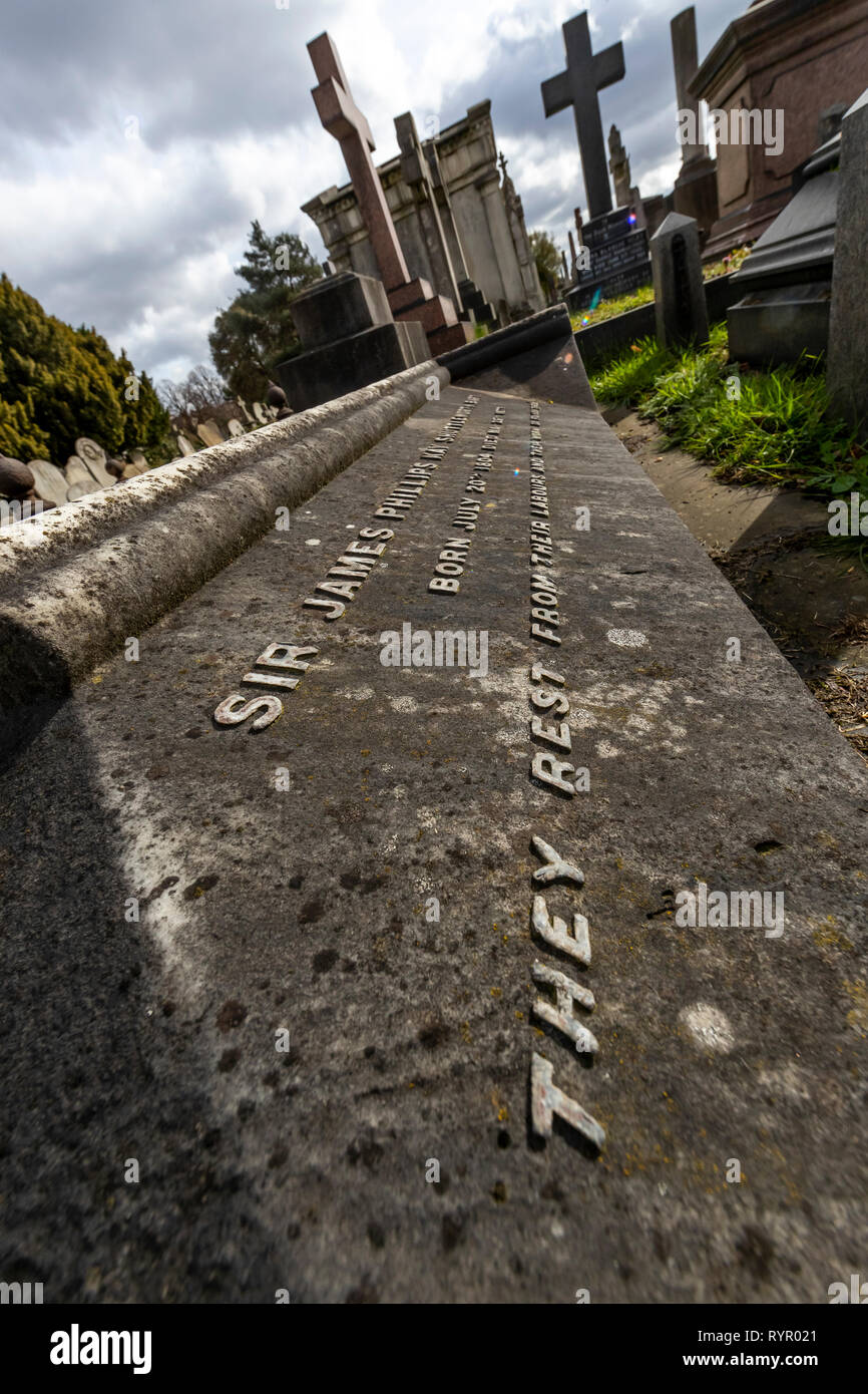 Brompton Friedhof. Im Jahre 1840 als kommerzielle Friedhof eröffnet wurde, gibt es nur sehr wenige Arme hier begraben. London. Großbritannien Stockfoto