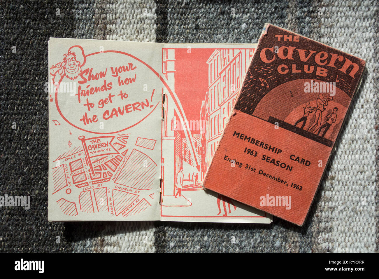 Nahaufnahme einer 1963 Cavern Club Mitgliedskarte, Liverpool, England, Großbritannien Stockfoto