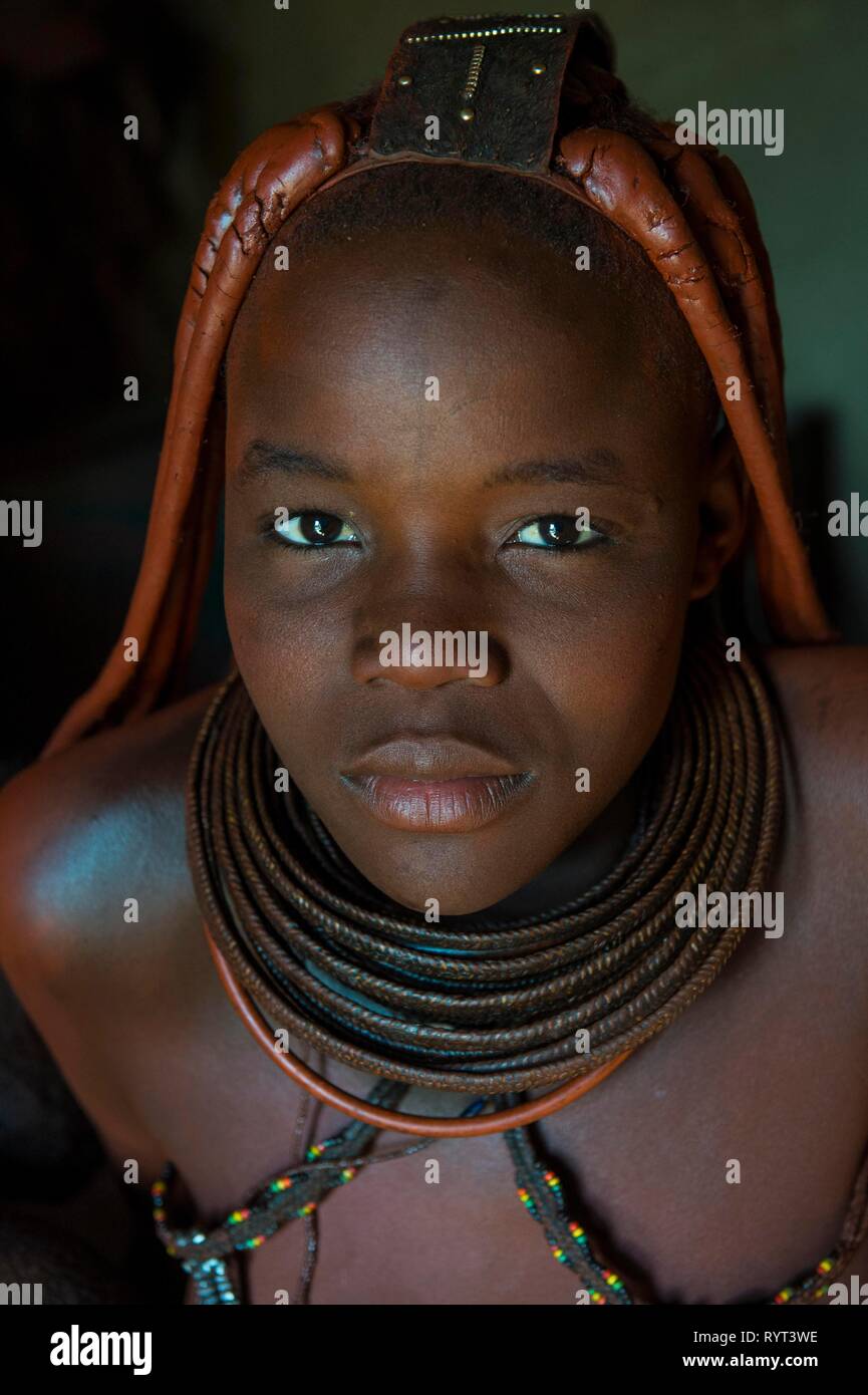 Junge Mädchen, Himba Kaokoland, Namibia Stockfoto