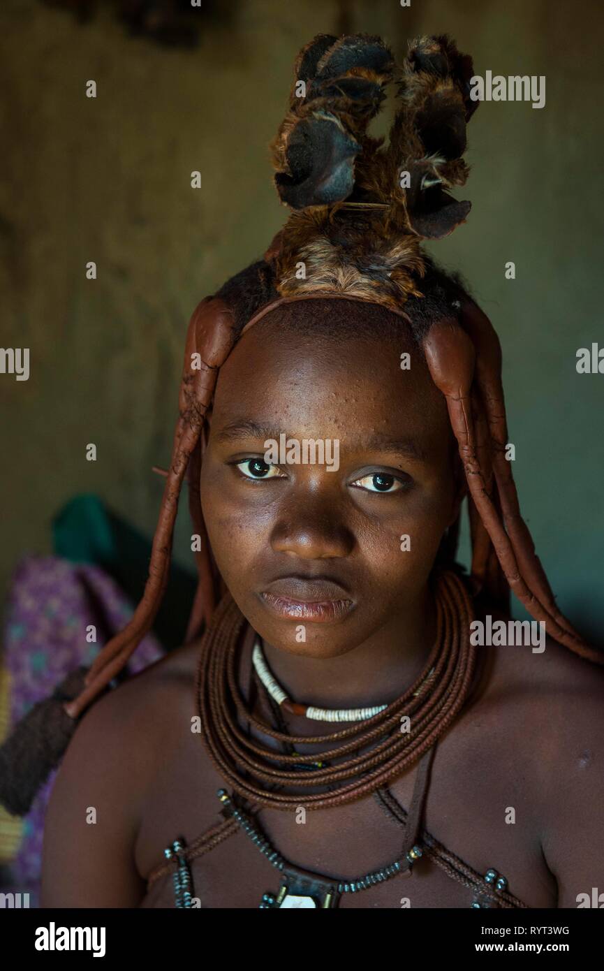 Junge Mädchen, Himba Kaokoland, Namibia Stockfoto
