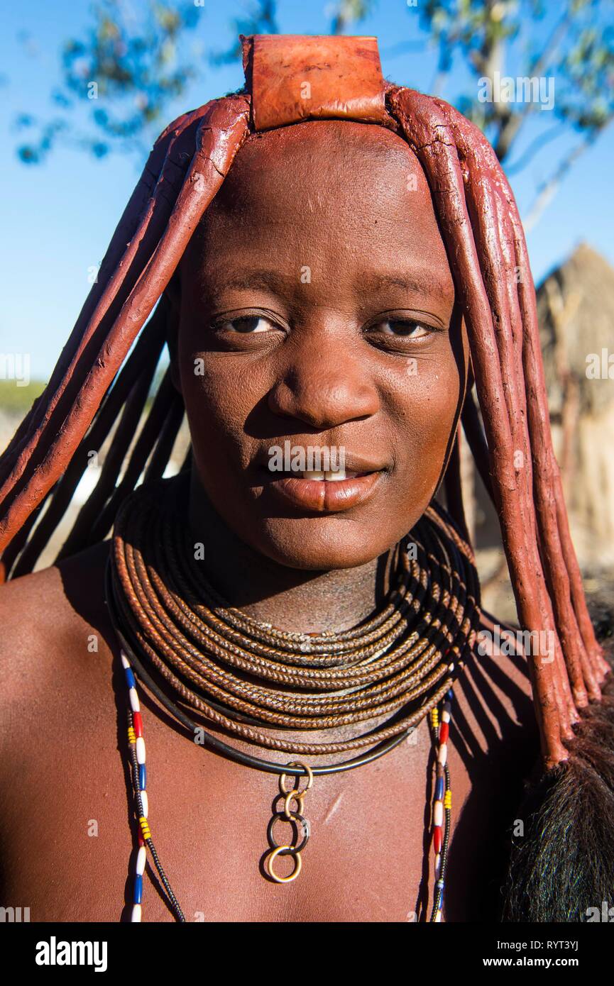 Frau Himba, Sesriem, Kaokoveld, Namibia Stockfoto