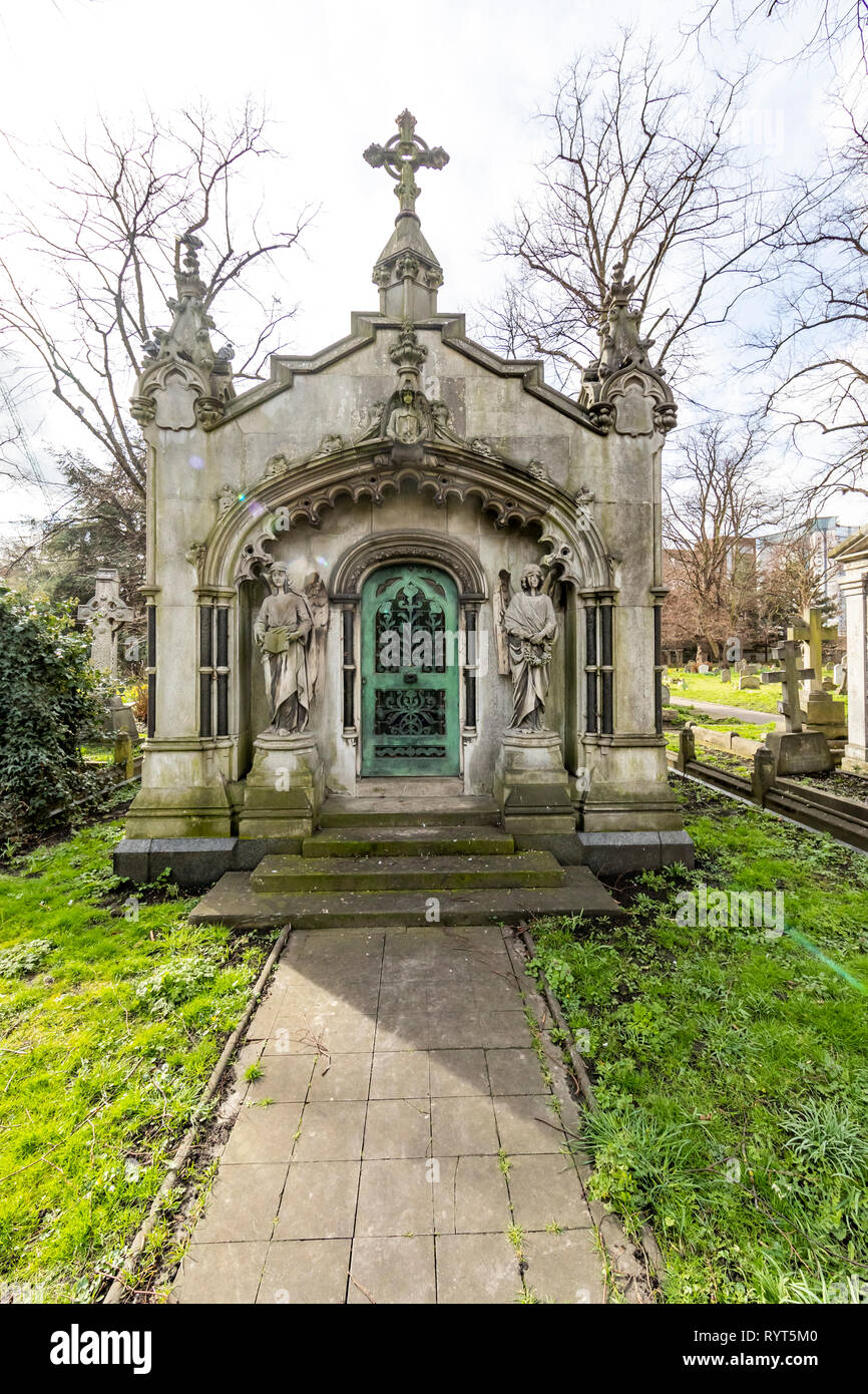 Brompton Friedhof. Im Jahre 1840 als kommerzielle Friedhof eröffnet wurde, gibt es nur sehr wenige Arme hier begraben. London. Großbritannien Stockfoto
