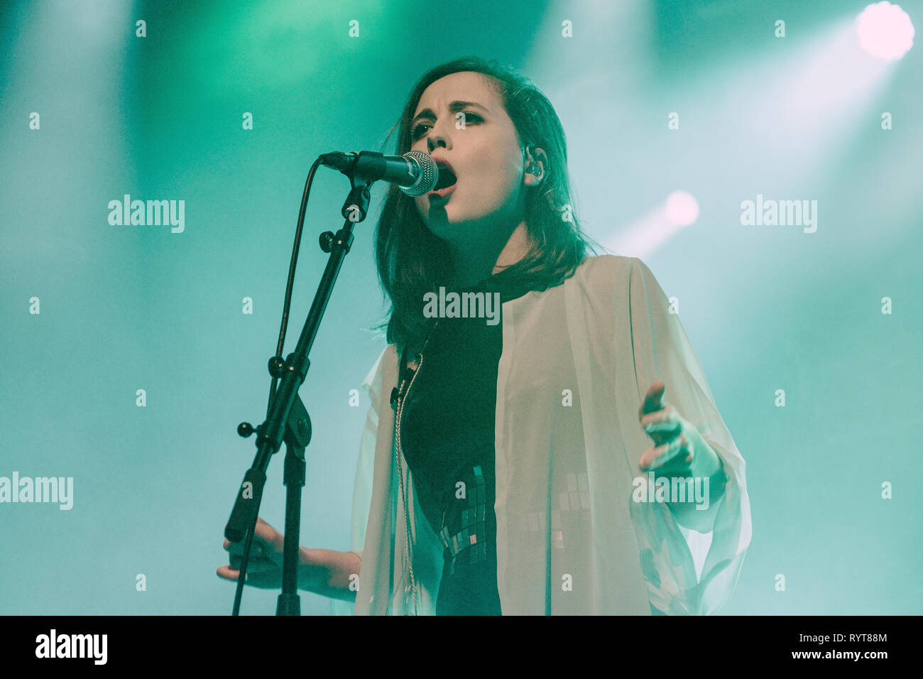 Schweiz, Bern - März 14., 2019. Die deutsch-kanadische Sänger und Songwriter Alice Merton führt ein Live Konzert im Bierhübeli in Bern als Teil ihrer Mint Tour 2019. (Foto: Gonzales Foto - Tilman Jentzsch). Credit: Gonzales Foto/Alamy leben Nachrichten Stockfoto