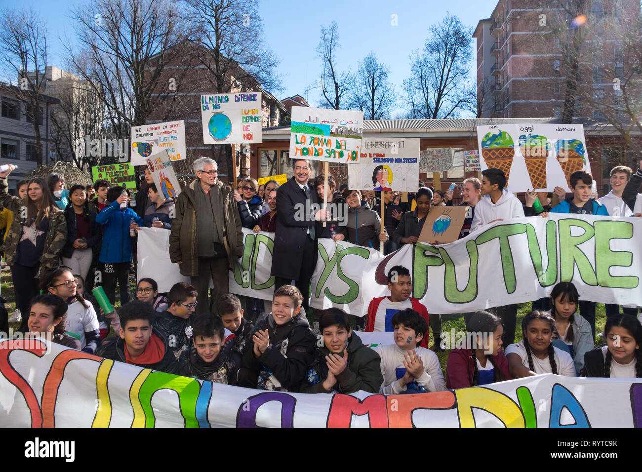 Foto Francesco Bozzo - LaPresse 15-03-2019 Milano, Italia Cronaca Il Sindaco di Milano Giuseppe Sala alla &#x201c; Marcia per il Clima&#x201d; con Gli alunni della scuola Secondaria di Primo Grado &#x201c;SandroPertini&#x201d;. Nella Foto: Il sindaco Giuseppe Sala Stockfoto