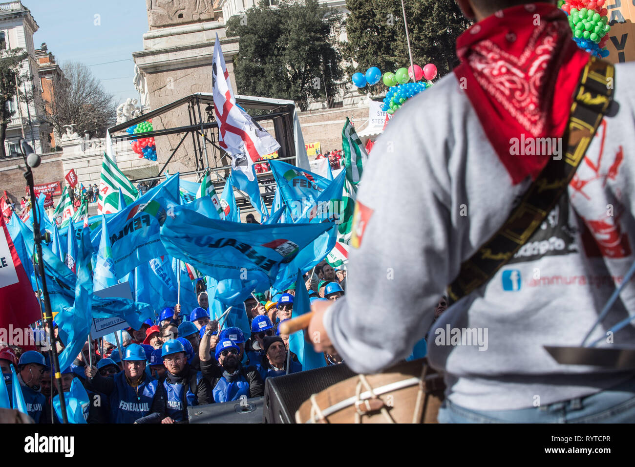 Foto Valerio Portelli/LaPresse 15-03-2019 Roma, Italia Manifestazione Lavoratori edili Cronaca Nella Foto: Manifestazione Lavoratori edili Foto Valerio Portelli/LaPresse vom 15. März 2019 Rom, Italien edil Arbeitnehmer manifestation News In der Pic: edil Arbeitnehmer Manifestation Stockfoto