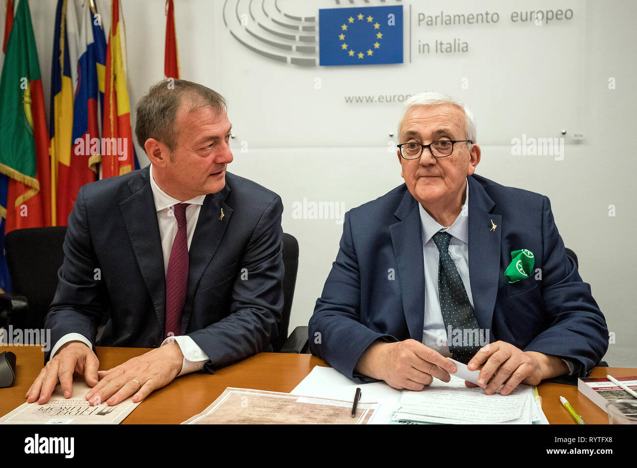 Foto Roberto Monaldo/LaPresse 15-03-2019 Roma Cronaca Convegno "L'idea di Europa" Nella foto Oscar eurideputato Lancini (Lega), Mario Borghezio Photo Roberto Monaldo/LaPresse 15-03-2019 Rom (Italien) Konferenz "Die Idee von Europa" In das Pic-Oscar eurideputato Lancini (Lega), Mario Borghezio Stockfoto