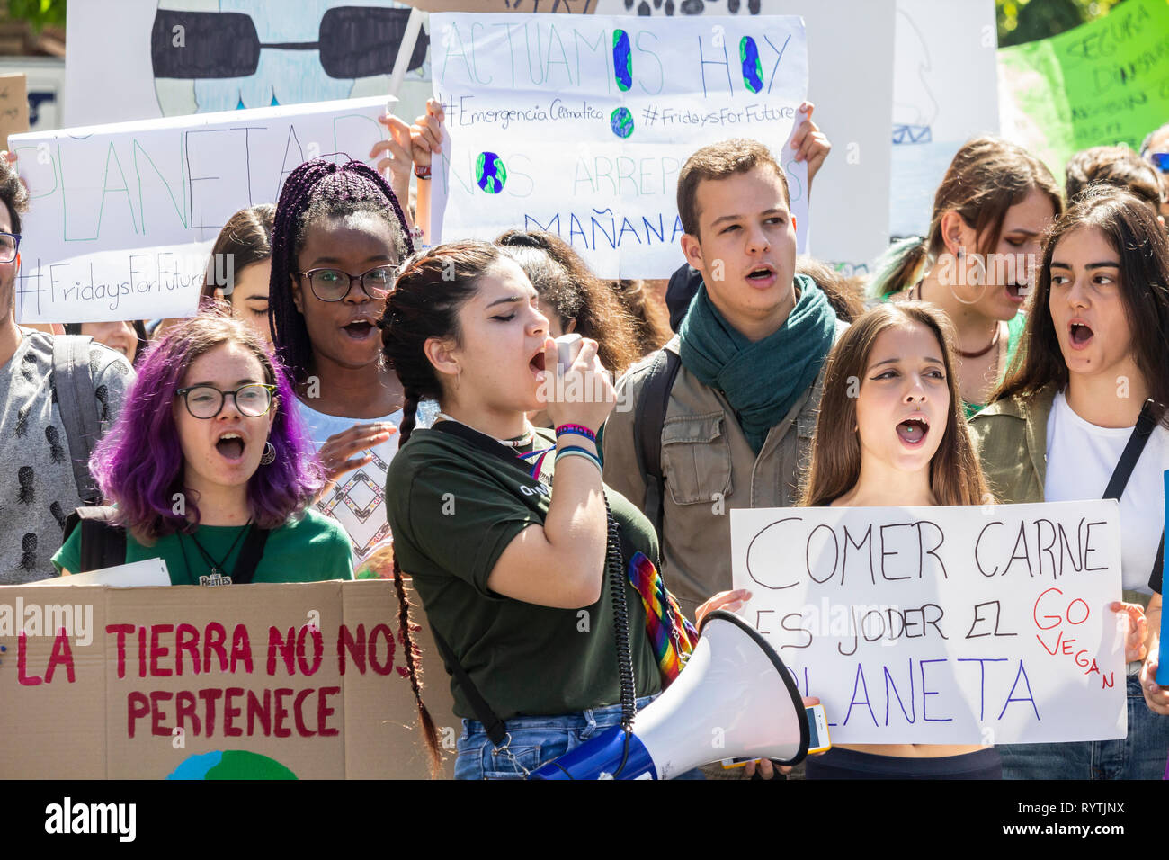 Las Palmas, Gran Canaria, Kanarische Inseln, Spanien. 15. März, 2019. Klimawandel Protest von spanischen Studenten in Las Palmas, der Hauptstadt Gran Canarias. Credit: ALAN DAWSON/Alamy leben Nachrichten Stockfoto