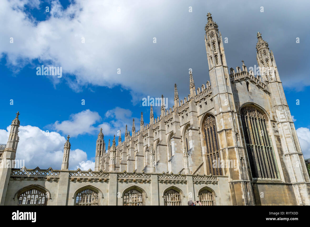 Die berühmten King's College Chapel in Cambridge, Cambridgeshire gegen den blauen Himmel Stockfoto
