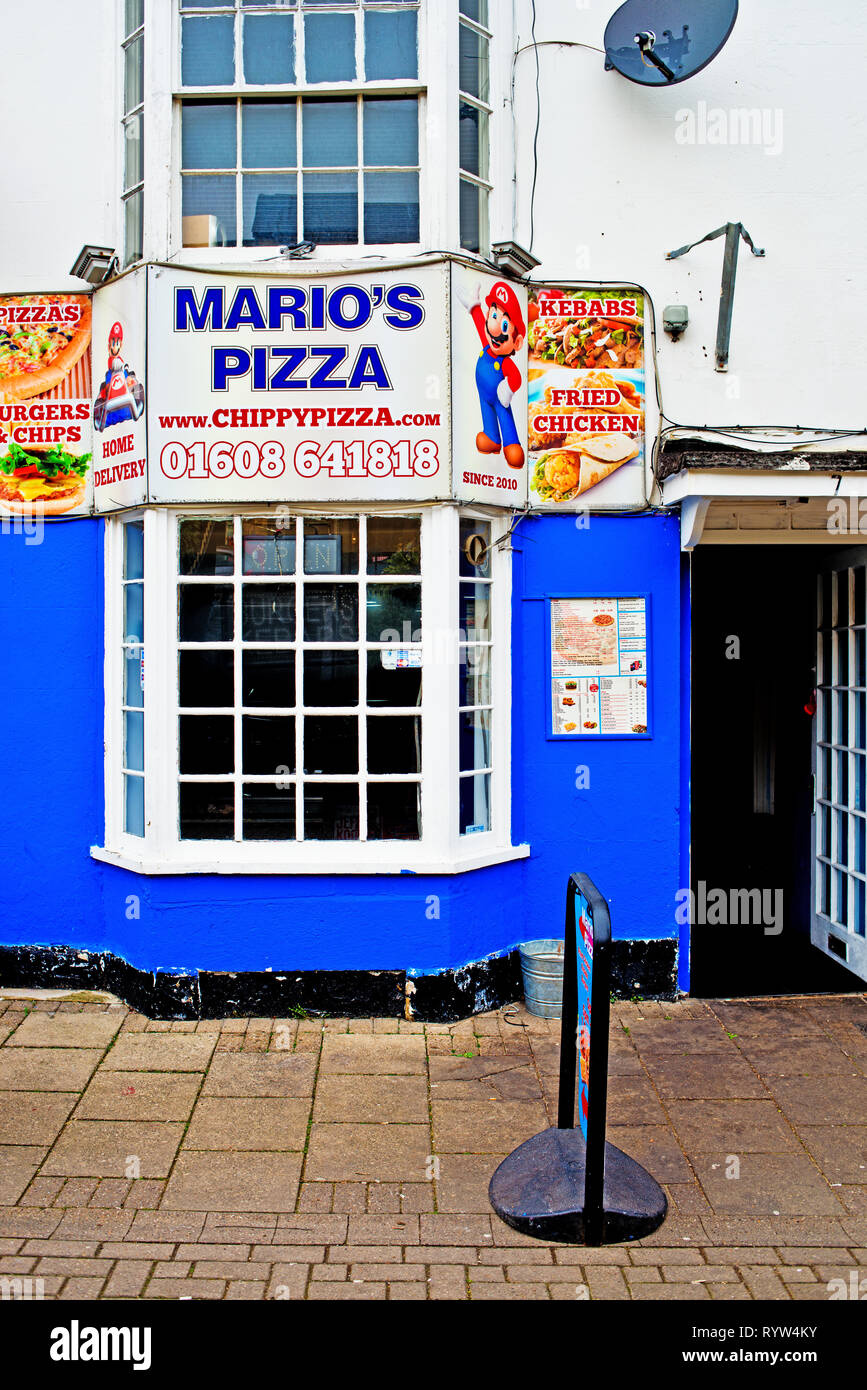 Chipping Norton, Marios Pizza, Oxfordshire, England Stockfoto