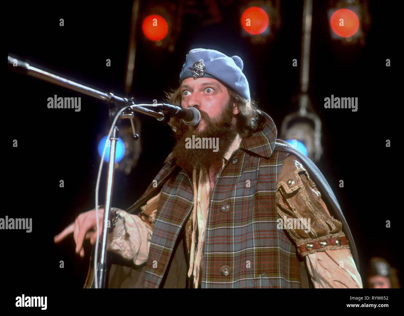 Jethro Tull sind eine britische Progressive-Rock-Gruppe. Ihre Musik ist durch den Gesang, akustischer Gitarre und Flöte spielen von Ian Anderson. 1980 Stockfoto