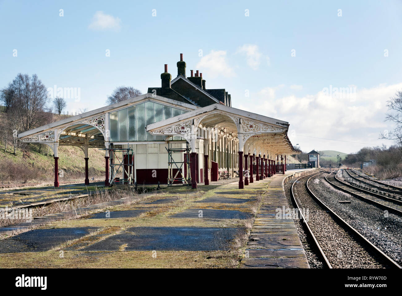 Hellifield Bahnhof, North Yorkshire. Das denkmalgeschützte Gebäude wurde von dem ehemaligen Midland Railway Company in 1880 gebaut. Stockfoto