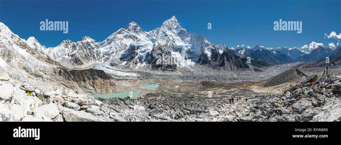 Blick auf den Mount Everest, Nuptse und Khumbu Eisfälle von Kala Patthar, Sagarmatha Nationalpark, Nepal Stockfoto