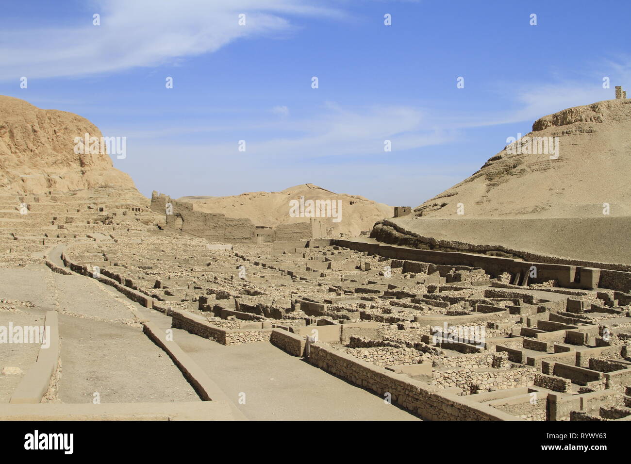 Deir el-Medina, Westufer des Nils, in der Nähe von Luxor, Ägypten Stockfoto