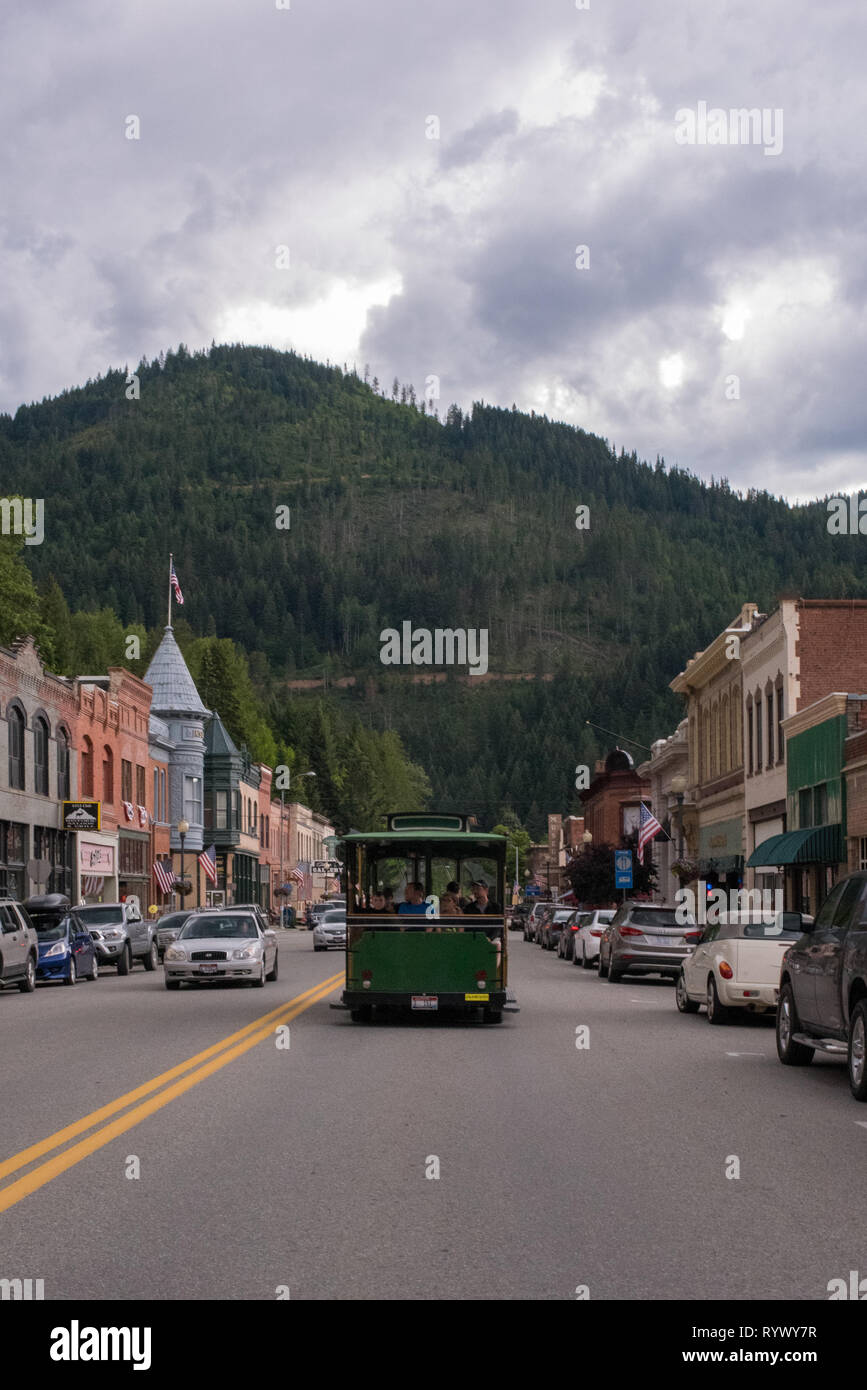 Downtown/Hauptstraße von Wallace, Idaho, eine silberne Bergbaugemeinde im Idaho Panhandle. Stockfoto