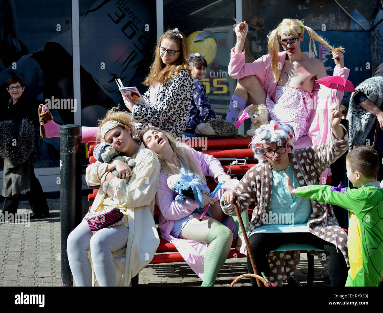Akteure in der Straße Leistung, slawischen Festival, Svilajnac, Serbien, Europa Stockfoto
