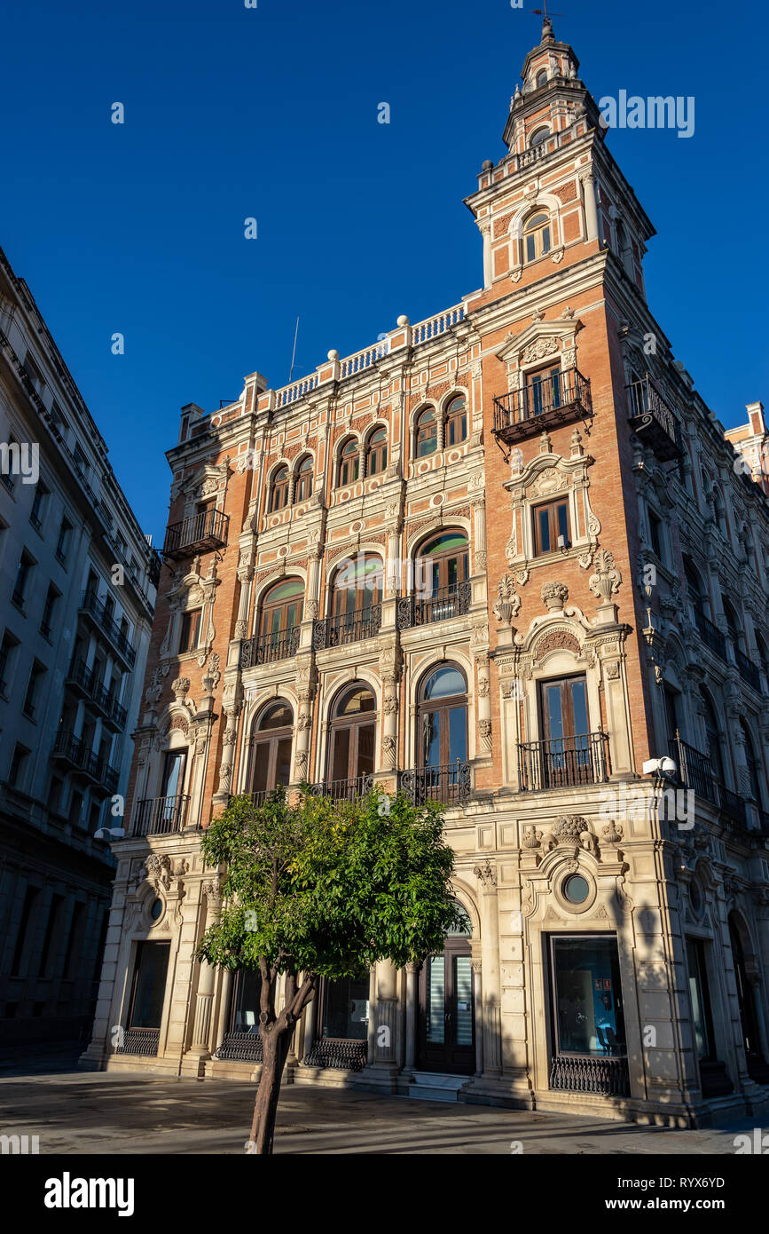 Schönen verzierten Architektur in der historischen Innenstadt von Sevilla, Spanien Stockfoto