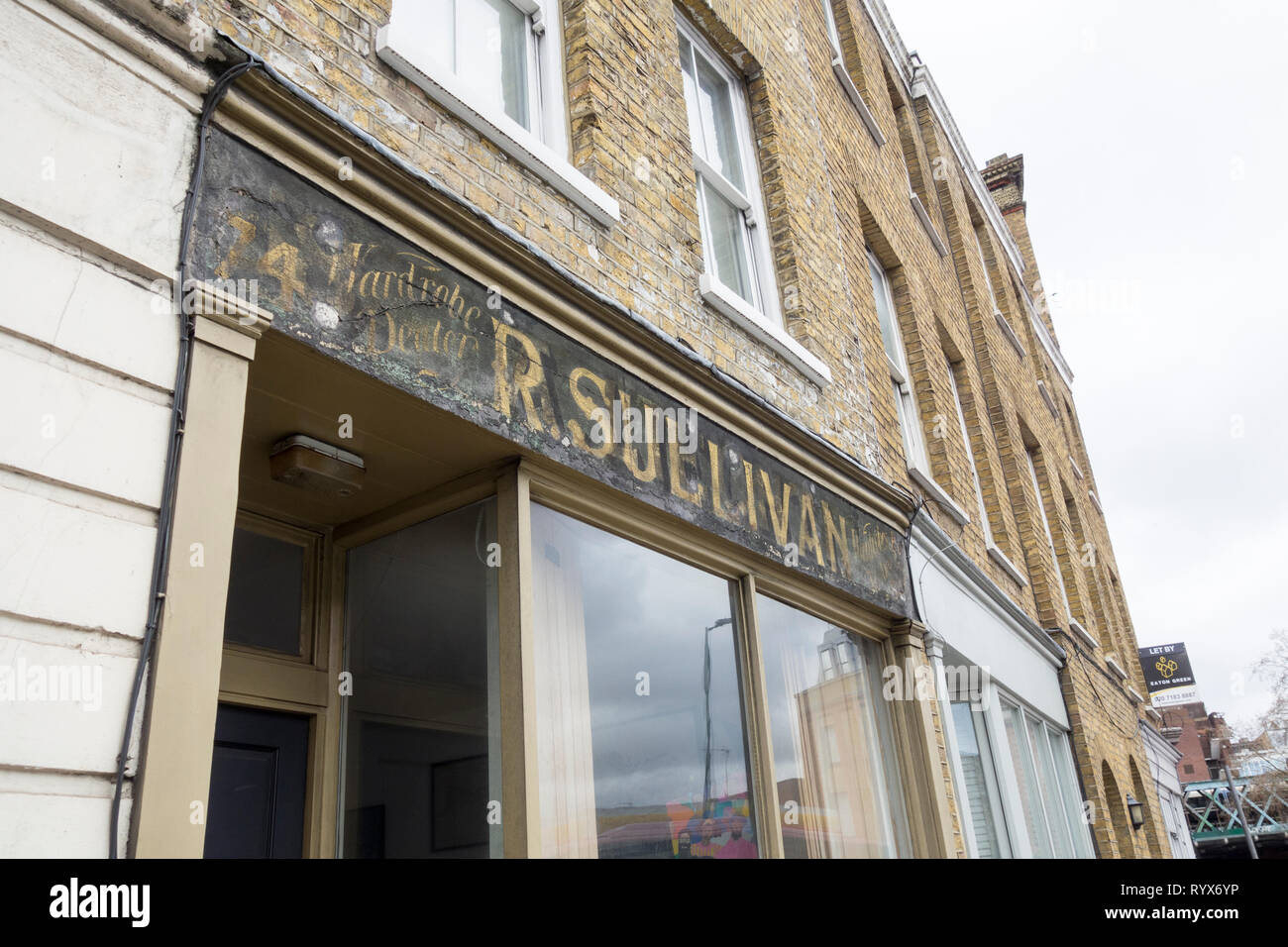 R. Sullivan, Händler, die Southwark Bridge Road, London, SE1, UK Stockfoto