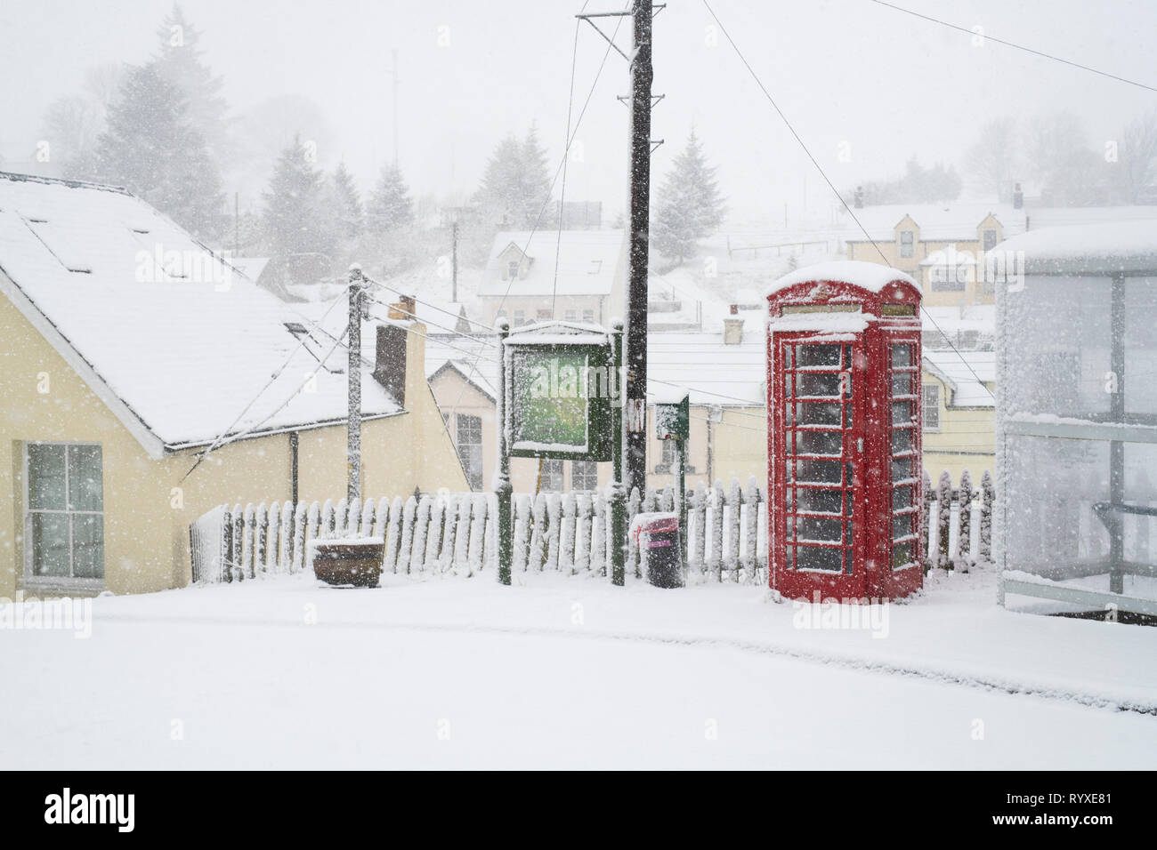 Leadhills Dorf am frühen Morgen Schnee. Scotlands zweite höchste Dorf. South Lanarkshire, Schottland Stockfoto