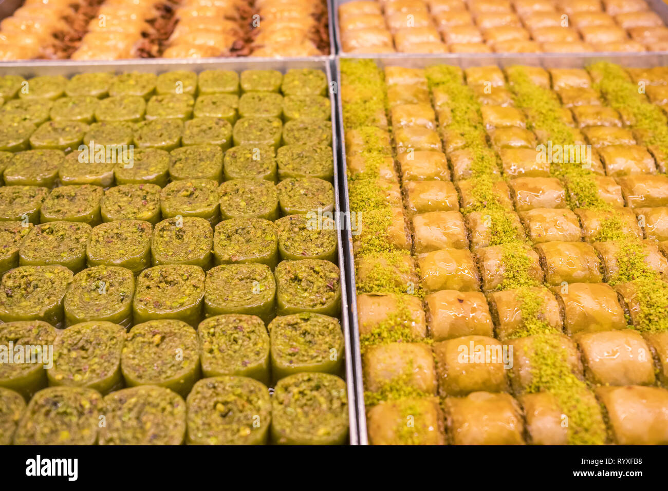 Traditionelles Turkisches Dessert Baklava Close Up In Der Lokalen Baklava Shop In Der Turkei Stockfotografie Alamy