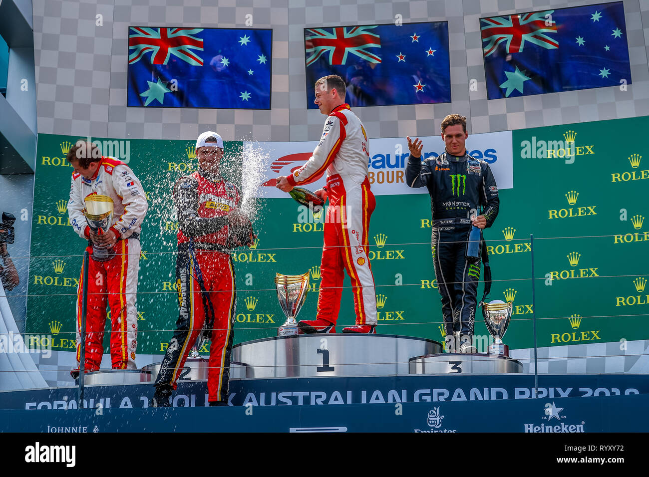 Melbourne, Victoria, Australien. 16 Mär, 2019. FIA-Formel-1-Weltmeisterschaft 2019 - Formel Eins Rolex Grand Prix von Australien. Supercars Rennen vier der Jungfrau Australien Supercars Chapionship-Podium -!st Platz Nr. 17 Scott McLaughlin Racing für Shell V-Power Racing Team - diesem Team Penske fahren seinem Ford Mustang - 2. Platz Nr. 55 Chaz Mostert Racing für die Supercheap Auto Racing Team - Tickford Racing fahren seinem Ford Mustang - 3. Platz Nr. 6 Cameron Gewässer Racing für die Moster Energie Racing Team - Tickford Racing Fahren seines Ford Mustang. Credit: Brett Keating/Alamy leben Nachrichten Stockfoto