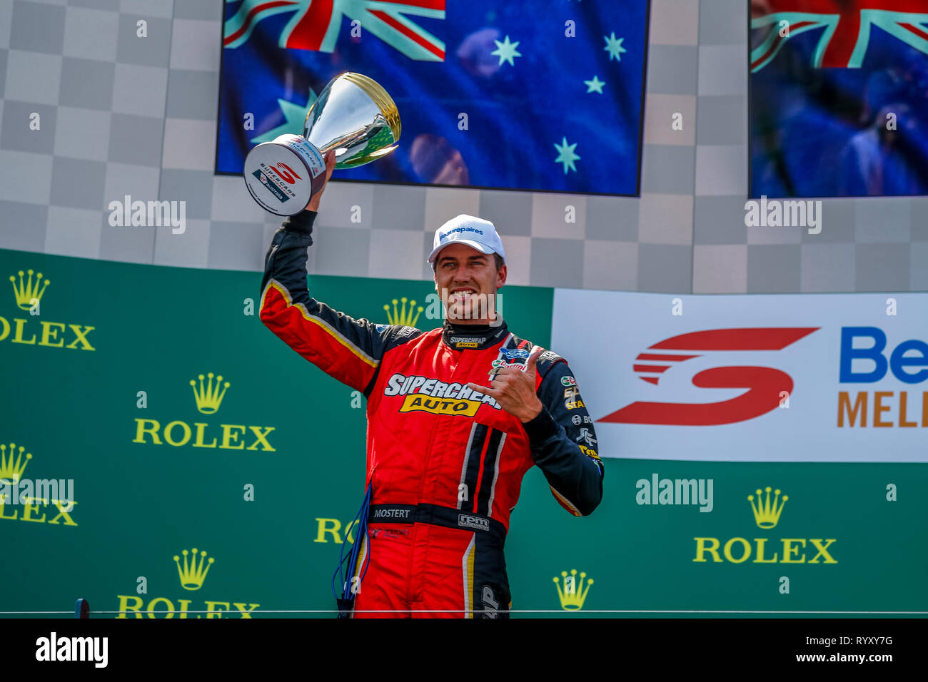 Melbourne, Victoria, Australien. 16 Mär, 2019. FIA-Formel-1-Weltmeisterschaft 2019 - Formel Eins Rolex Grand Prix von Australien. Supercars Rennen vier der Jungfrau Australien Supercars Chapionship-Podium -!st Platz Nr. 17 Scott McLaughlin Racing für Shell V-Power Racing Team - diesem Team Penske fahren seinem Ford Mustang - 2. Platz Nr. 55 Chaz Mostert Racing für die Supercheap Auto Racing Team - Tickford Racing fahren seinem Ford Mustang - 3. Platz Nr. 6 Cameron Gewässer Racing für die Moster Energie Racing Team - Tickford Racing Fahren seines Ford Mustang. Credit: Brett Keating/Alamy leben Nachrichten Stockfoto