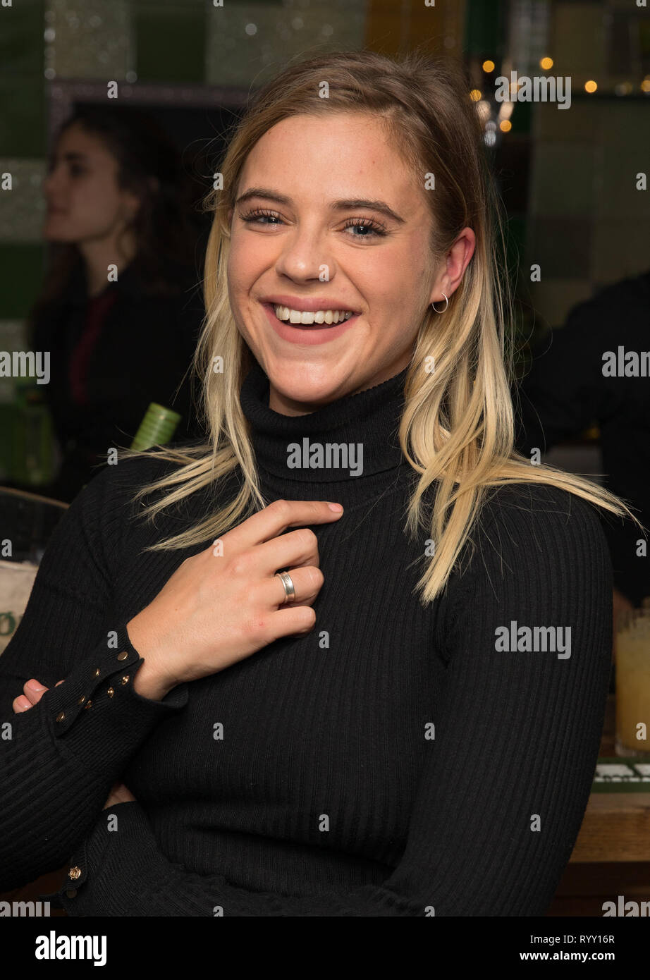 Laura Kran und Tristan Phipps besuchen Begriff Magazin x Zubrowka listening Party im H Club mit Rapper Kelvyn Colt mit: Laura Kran Wo: London, Vereinigtes Königreich, wenn: 12 Feb 2019 Credit: Phil Lewis/WENN.com Stockfoto