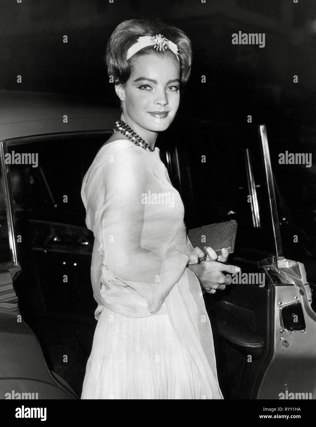 Romy Schneider, an der US-amerikanischen Premiere von 'Boccaccio 70' (1962) Datei Referenz # 33751 906 THA Stockfoto