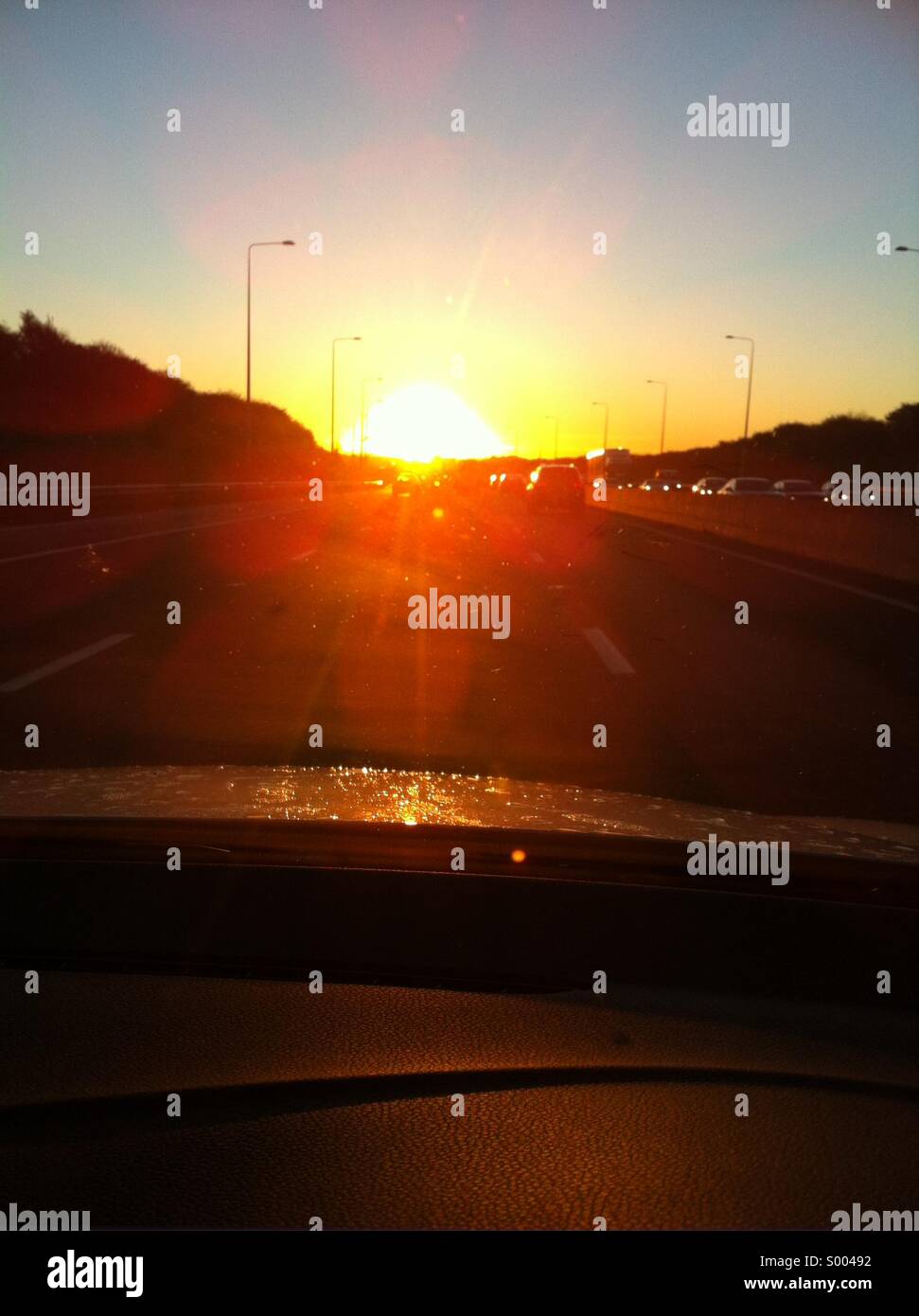 Sonnenaufgang auf der M62 Stockfoto