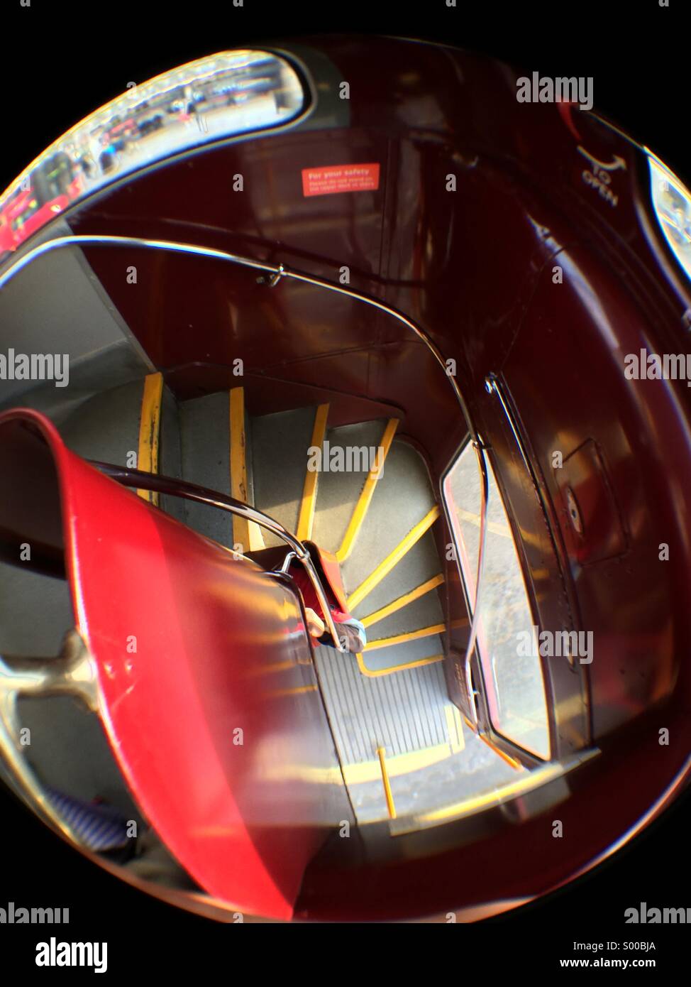 Treppen auf einem alten London-bus Stockfoto