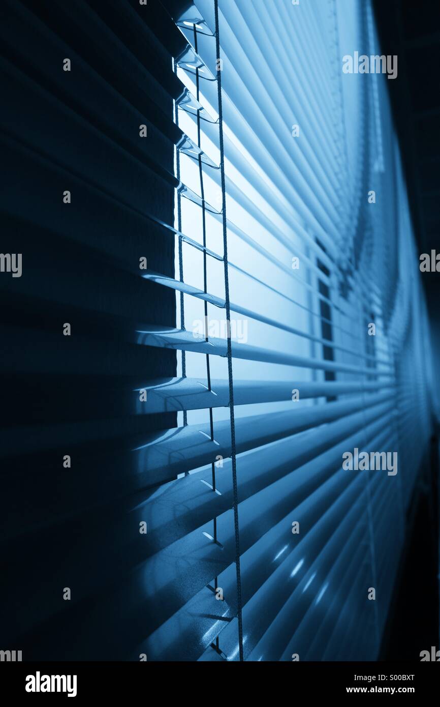 Fenster blind in eine Geschäftsstelle Stockfoto