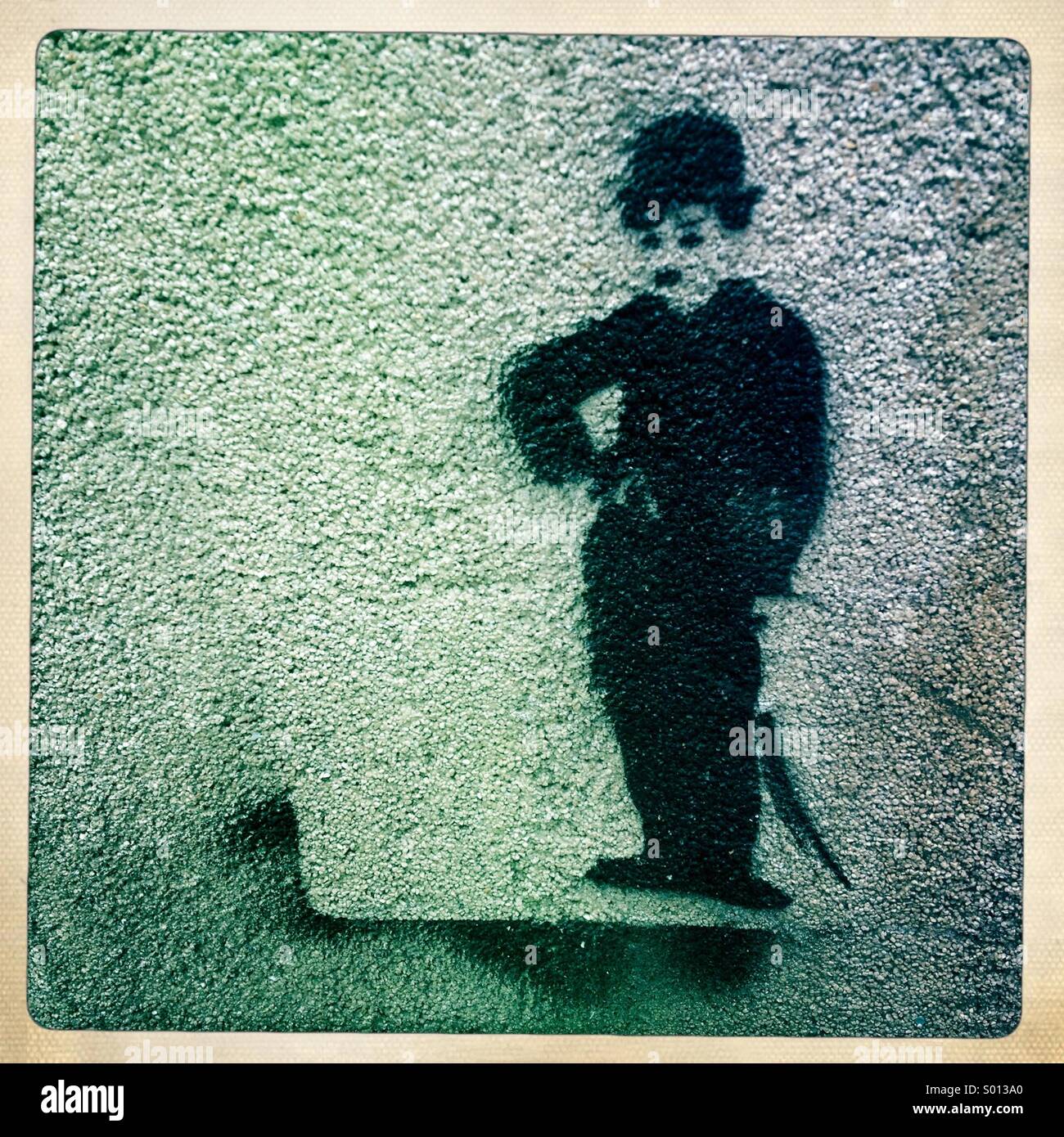 Ein Graffiti mit dem Bild von Charles Chaplin ziert eine Wand im Roma-Viertel, Mexico City, Mexiko Stockfoto