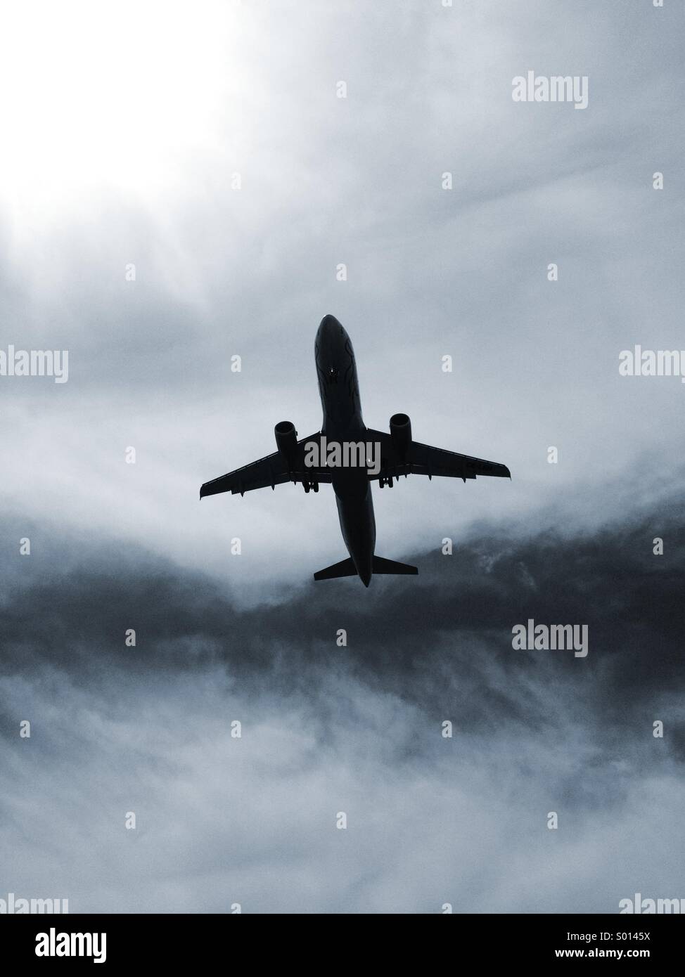 Airbus A320 Landung in Palma Stockfoto