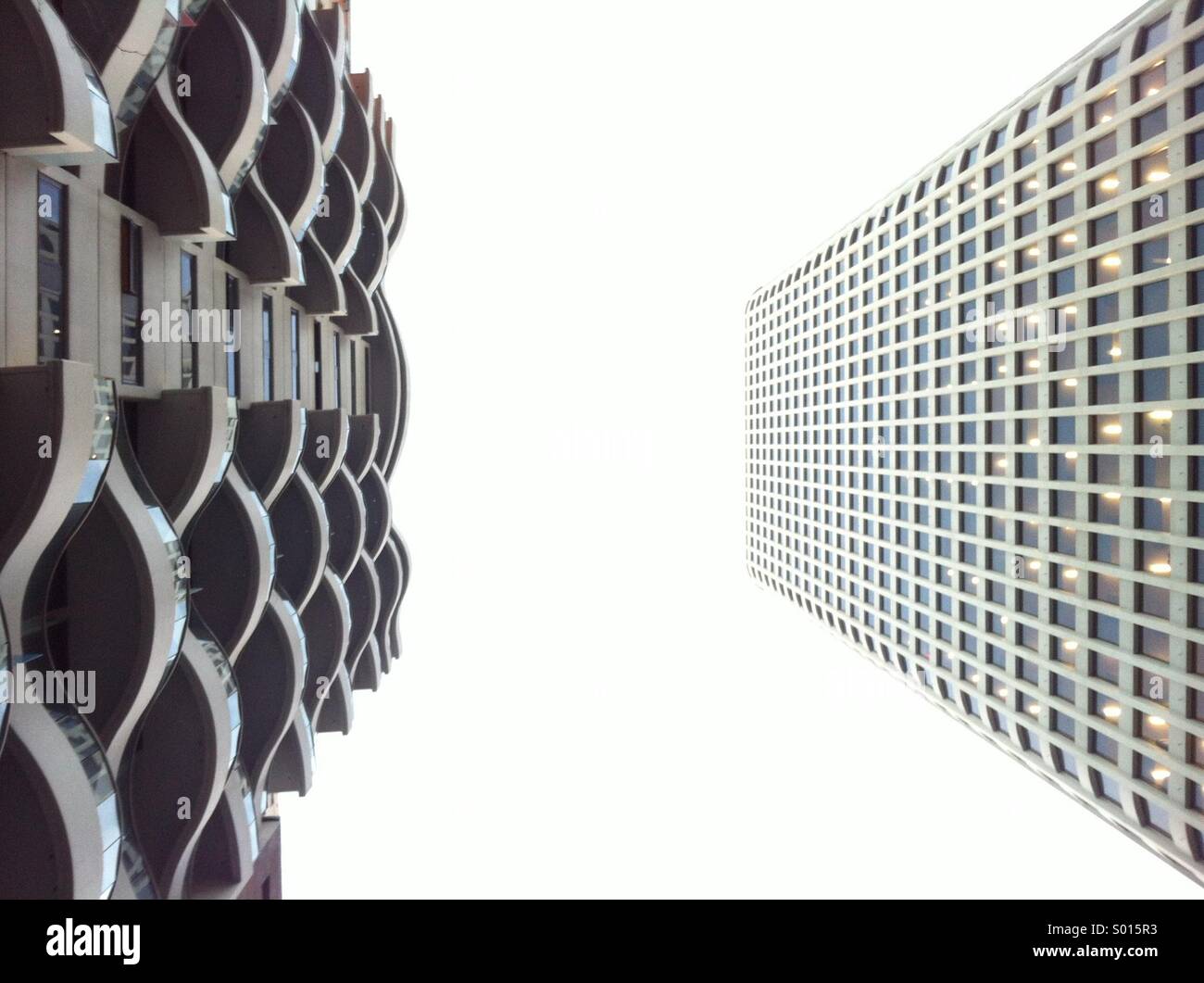 Blick auf Hochhäuser zueinander in Sydney Stockfoto