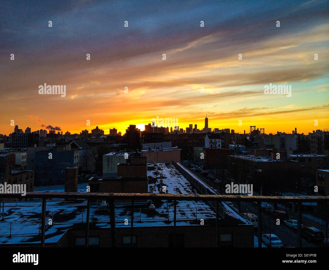 New York Stadtansicht aus Brooklyn - Smartphone-aufgenommenes Stockfoto