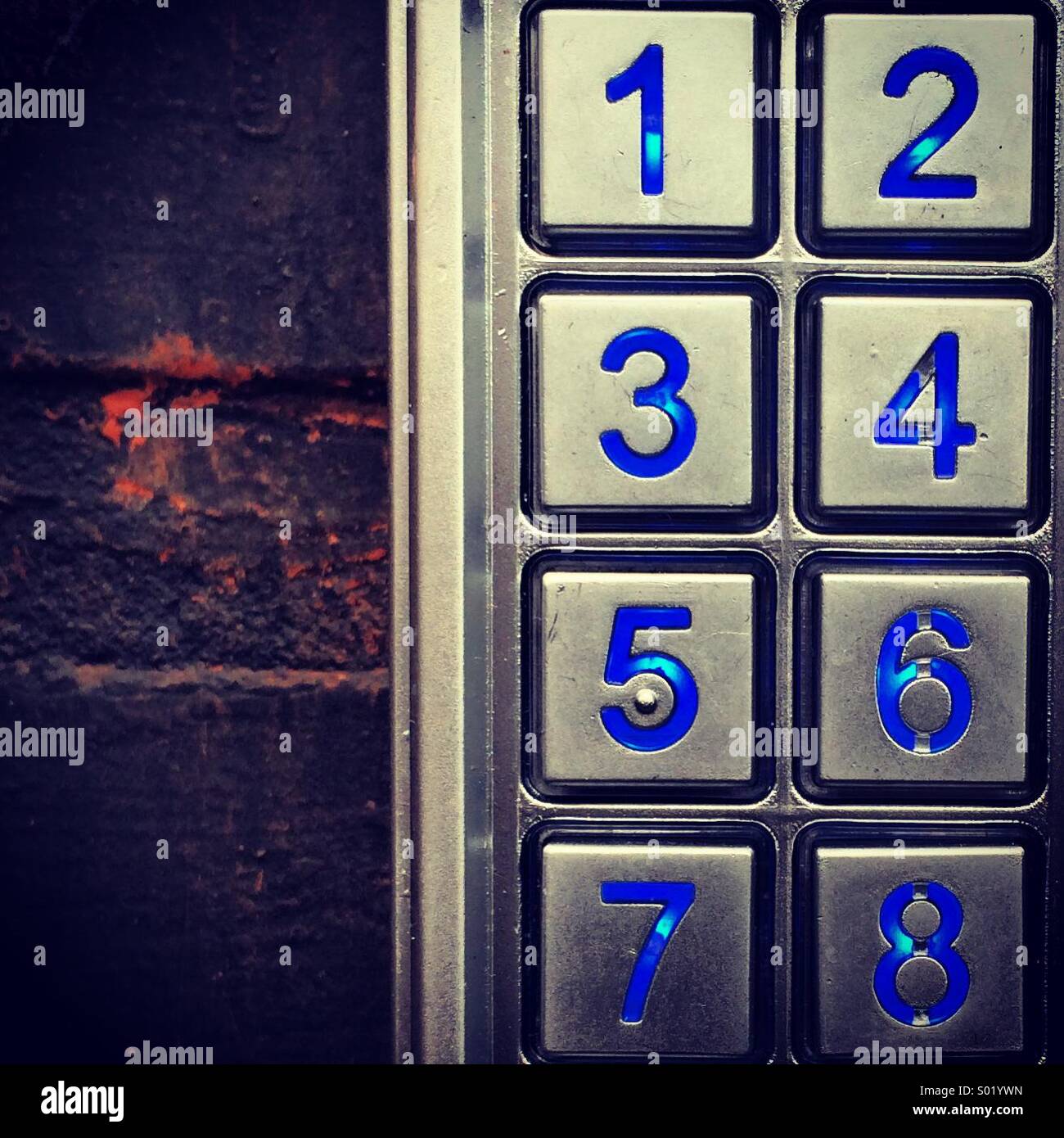 Schaltflächen auf Code Türschloss Eintrag nummeriert. - Smartphone-aufgenommenes Stockfoto