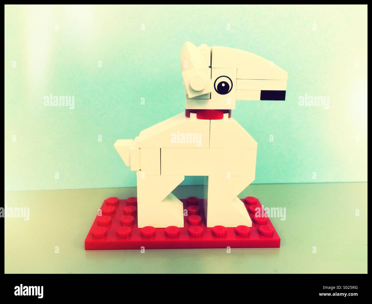 Bull Terrier LEGO Skulptur Stockfoto