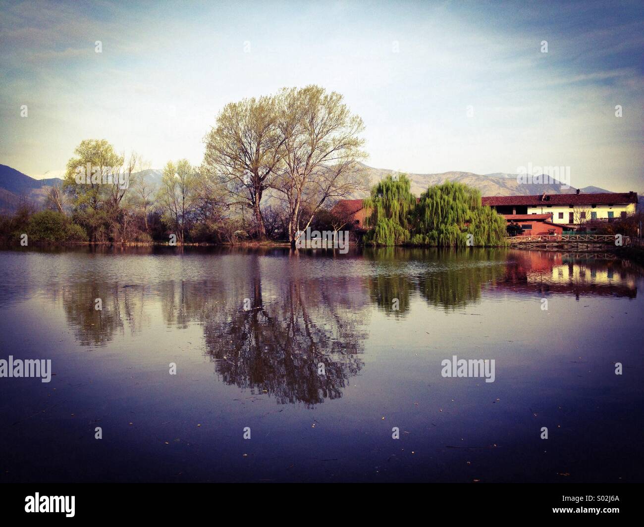 Reflexion auf dem Wasser Stockfoto