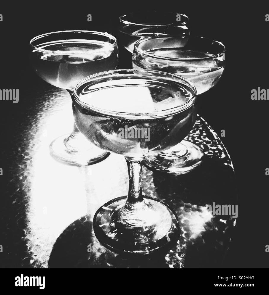 Cocktails in schwarz / weiß Stockfoto