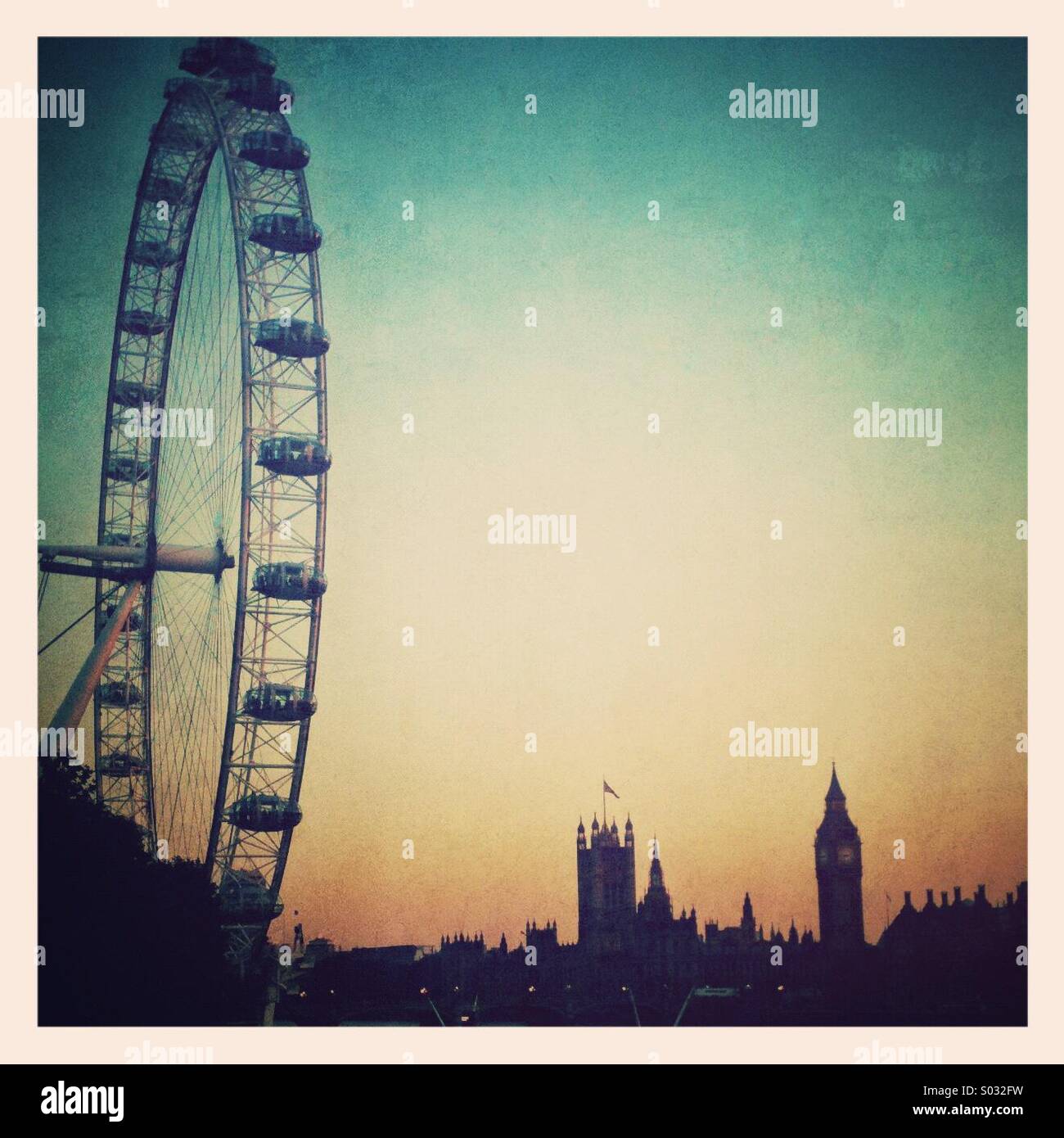 Das London Eye, Big Ben und den Houses of Parliament, London. Stockfoto