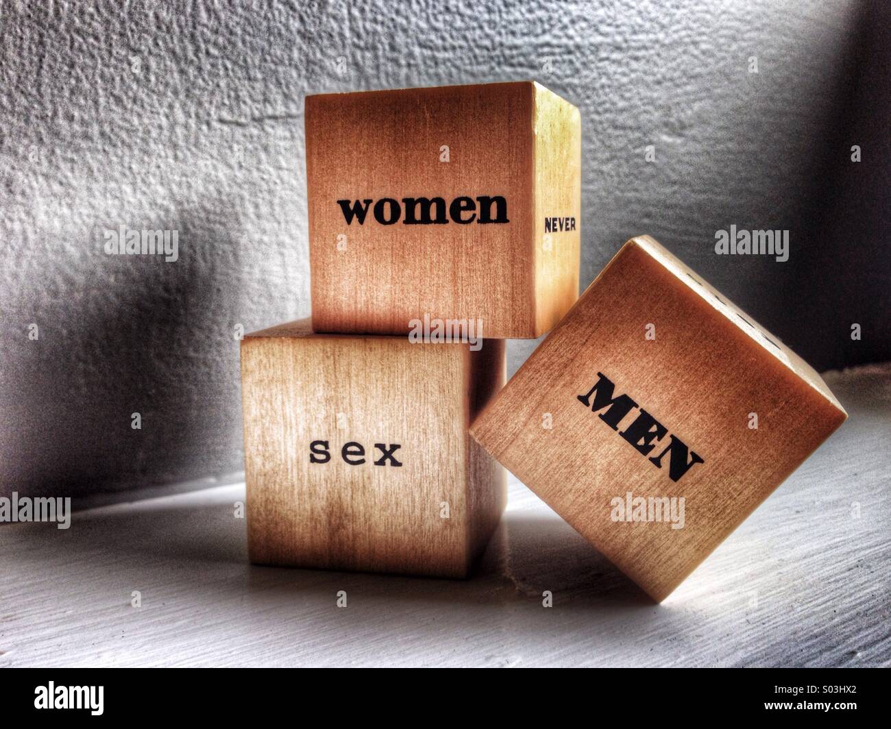 Frauen Sex und Männer auf Holzblöcke geschrieben. Stockfoto