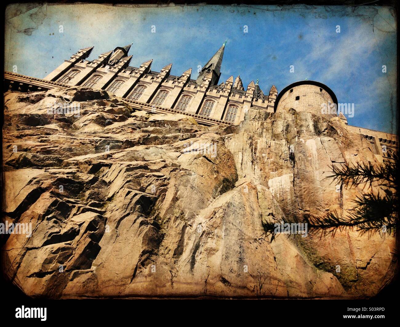 Harry Potter Hogwarts Halskette - Offizielle Gold Halskette Mit Schloss