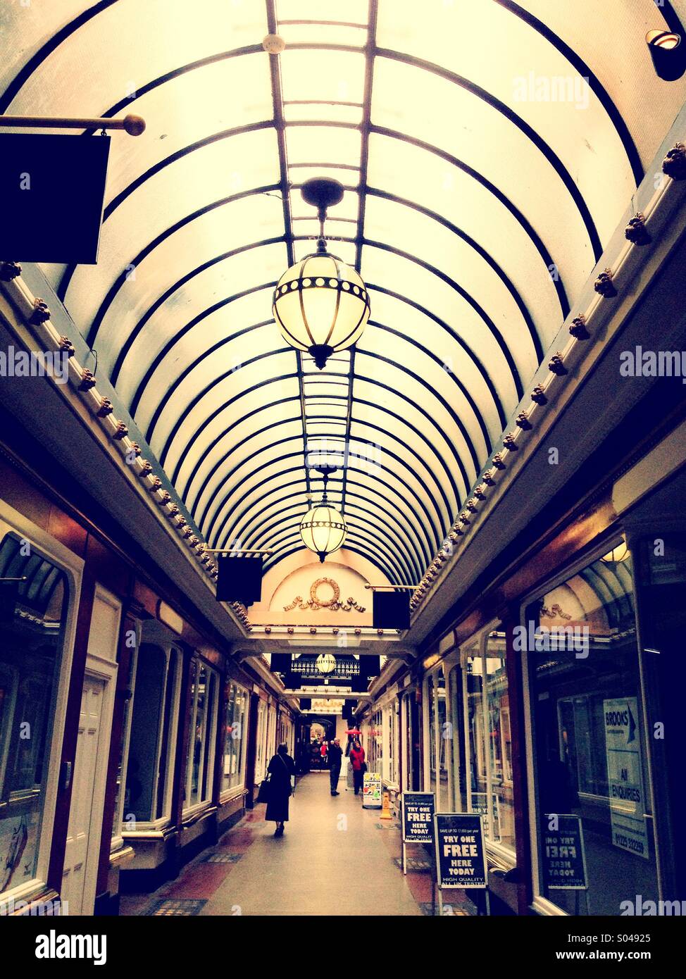 He-Korridor Arcade Bad Somerset UK - Smartphone-aufgenommenes Stockfoto