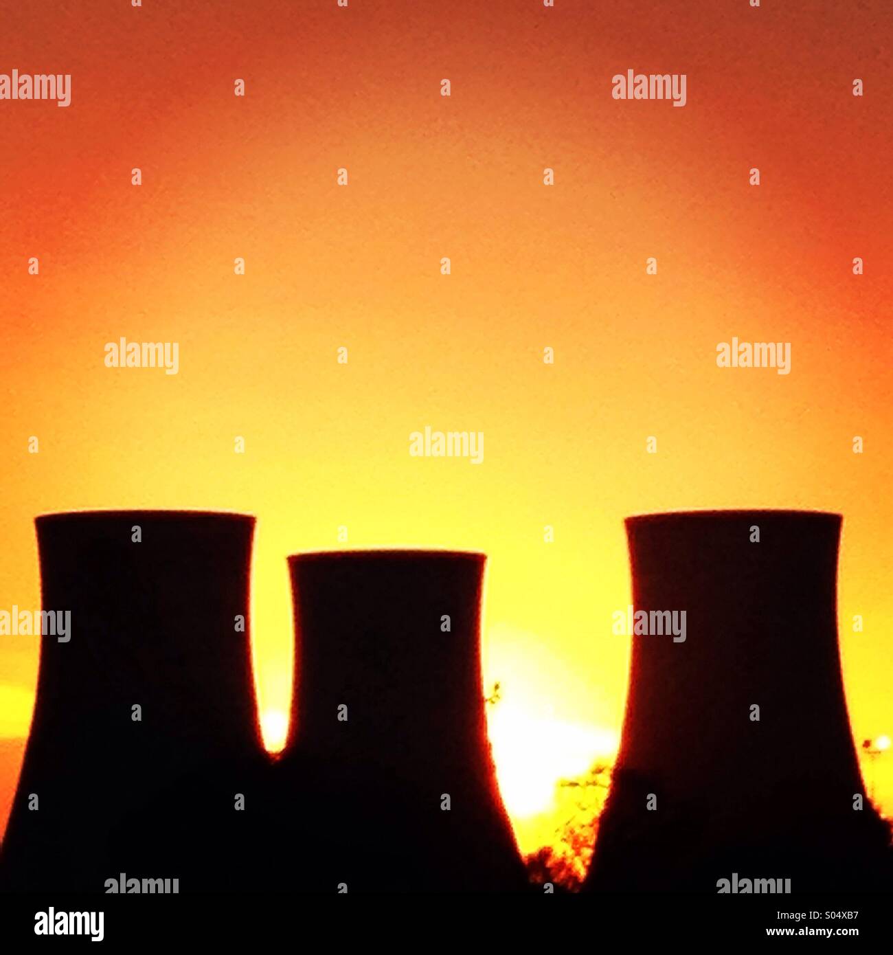 Sonnenuntergang hinter Didcot Kraftwerk Stockfoto