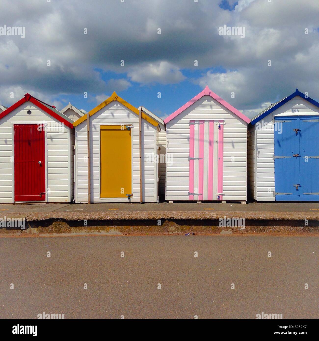 Umkleidekabinen am Strand von Preston, Paigton - Devon Stockfoto