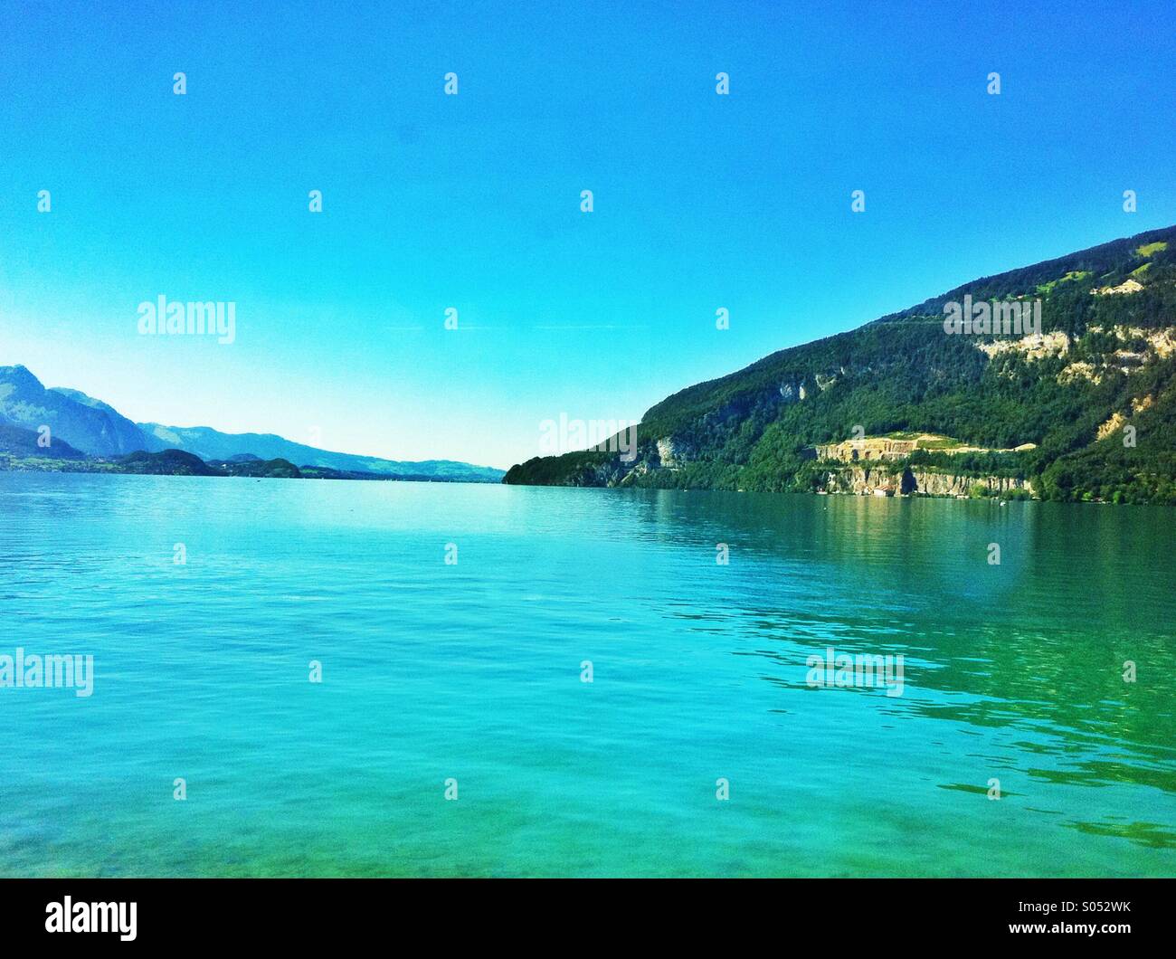 Blick auf den See Berg in der Schweiz Stockfoto
