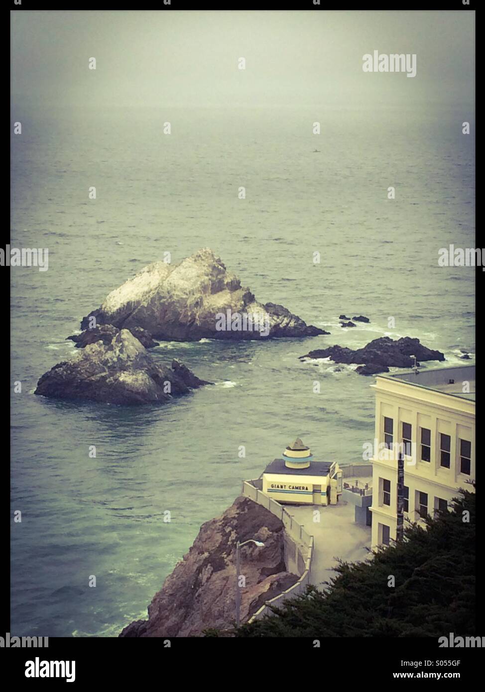 Camera Obscura im Cliff House. San Francisco, Kalifornien, USA - Smartphone-aufgenommenes Stockfoto